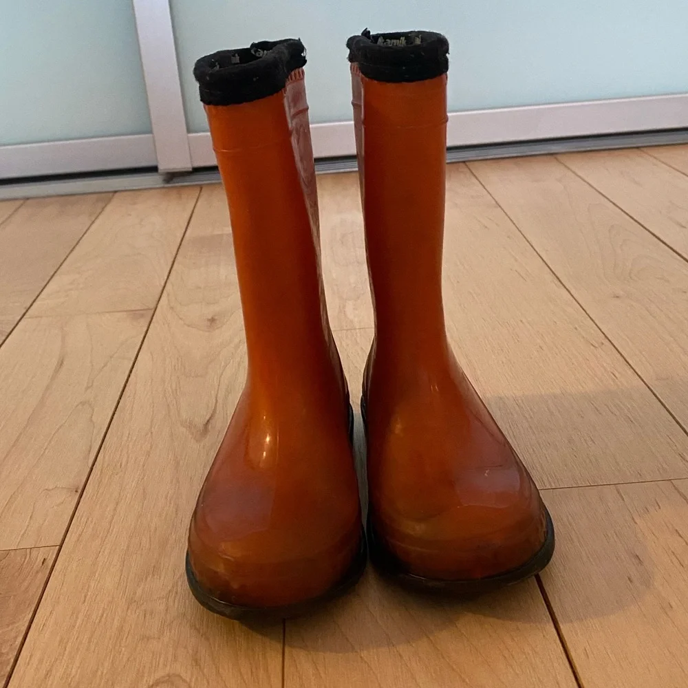 Kamik Vibrant Orange Kids Waterproof Boots Size 10